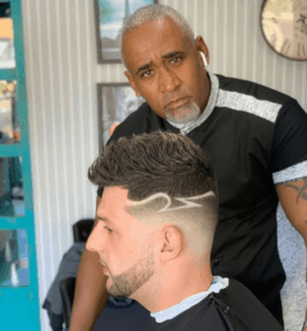 Corte de cabelo masculino best sale degrade com risco 2019