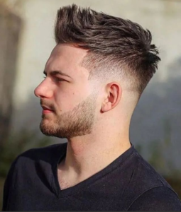 Low Fade em V: Degradê, Liso, Baixo – Quarto Sete