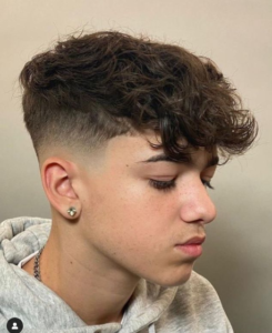 Mid Fade em V: Degradê, Low Fade em V Liso! – Quarto Sete