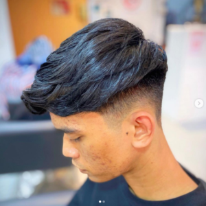 Degrade low fade com riscas aleatórias