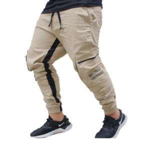 Calça com bolsos laterais masculina bege