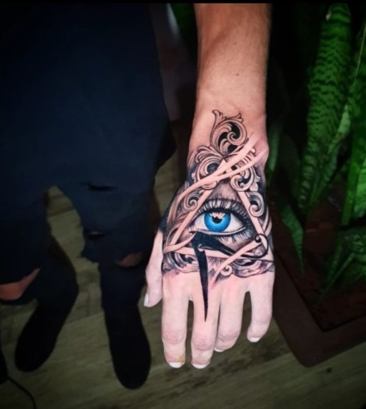 tattoo para mão masculina