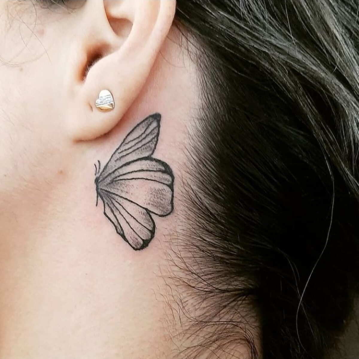 Tatuagem no Pescoço Feminino: 10 Inspirações!